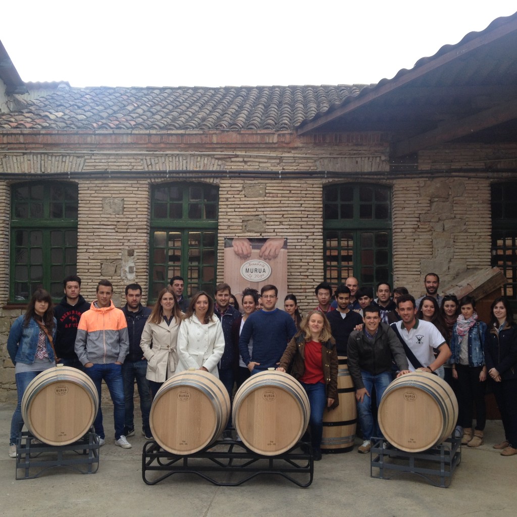 Visita de los Alumnos Enología Univ. La Rioja 2015 a Tonelería Murúa